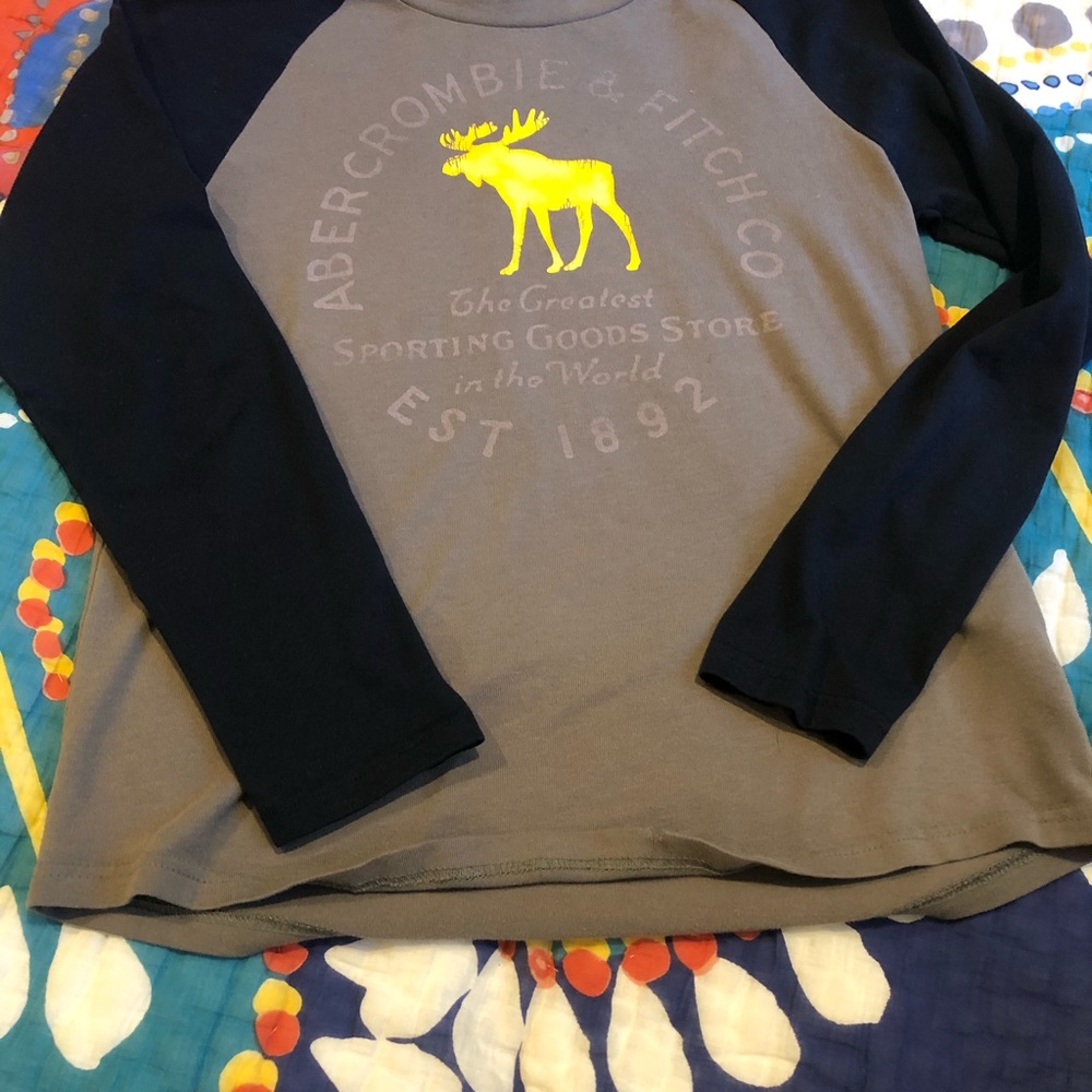 (5) Abercrombie shirts & 1 of Jeans  (size 11/12)